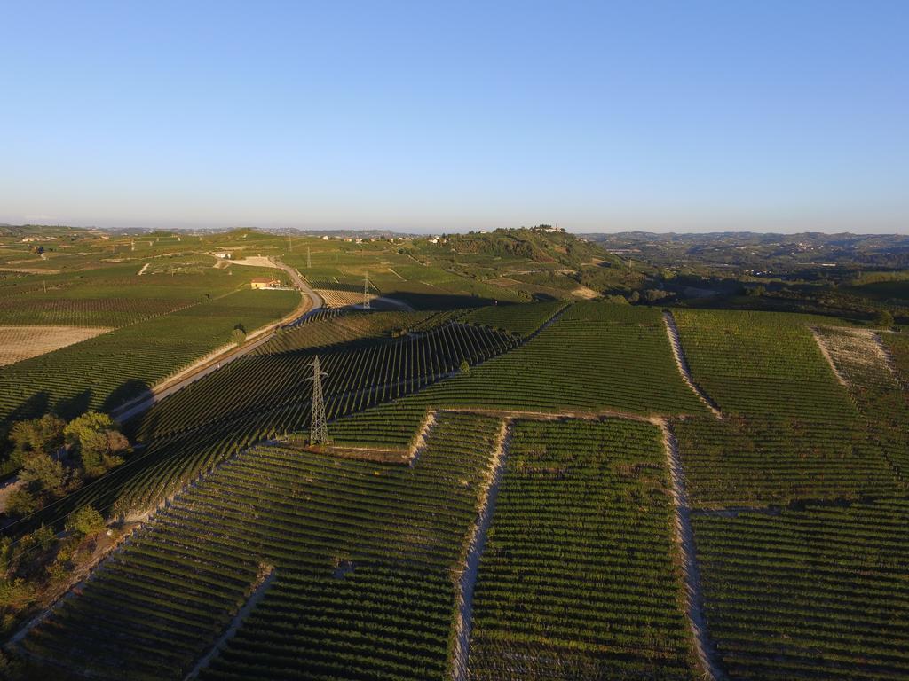 Mongalletto Castellinaldo Exteriör bild